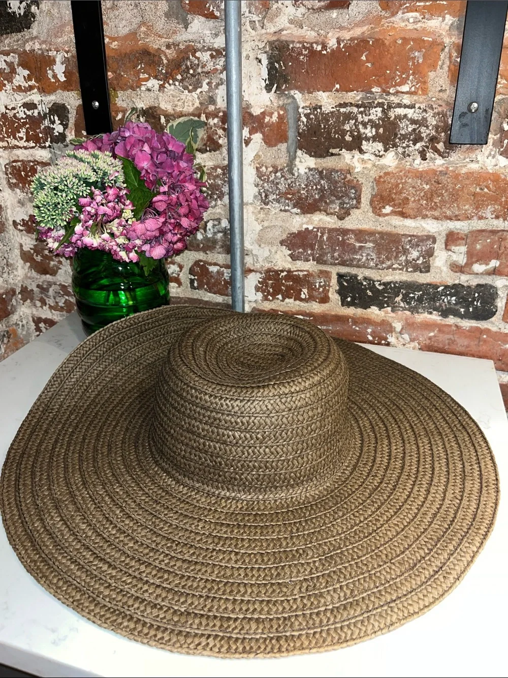 GAP Wide Brim Straw Sun Hat - Brown 41/2 inch brim